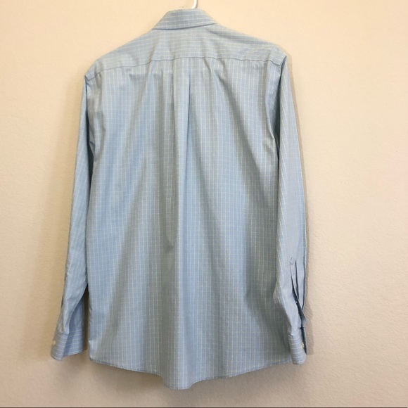 Eddie Bauer Wrinkle-Free Relaxed Fit Shirt (A) - Picture 2 of 5